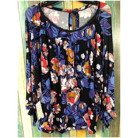 Free People Keepin' On T-shirt - Picture 3 of 4